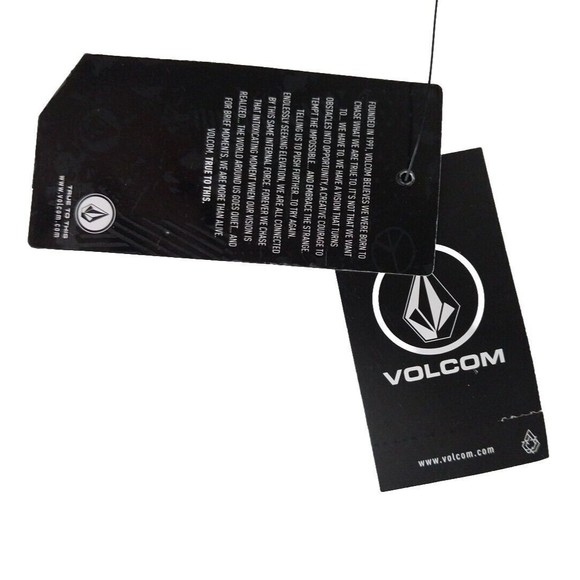 Volcom Boys 2 Piece Set 12 Months Baby Tropical Romper And Beanie NWT And Hanger - Picture 7 of 8